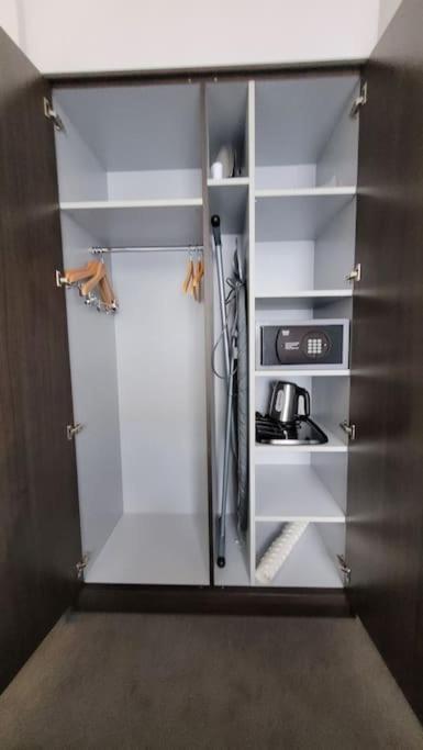 Nice Apartment In Modern Center Of Duesseldorf Esterno foto